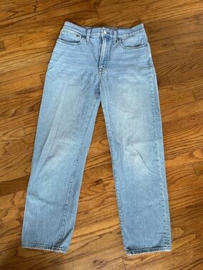 Madewell ✨The Perfect Vintage Straight Leg Jean size 28